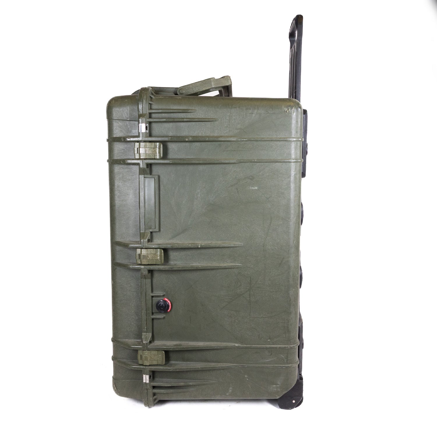 Pelican 1660 Protector Case (Green)